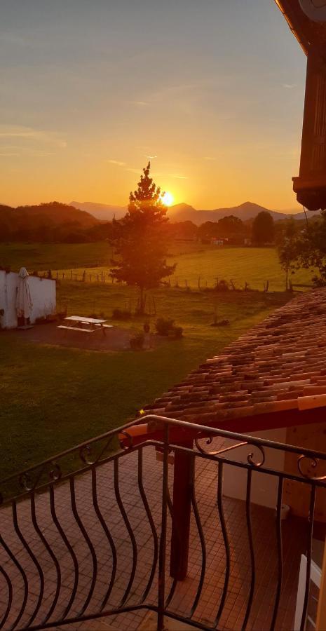 Ferme Auberge Ibarnia Lecumberry ภายนอก รูปภาพ